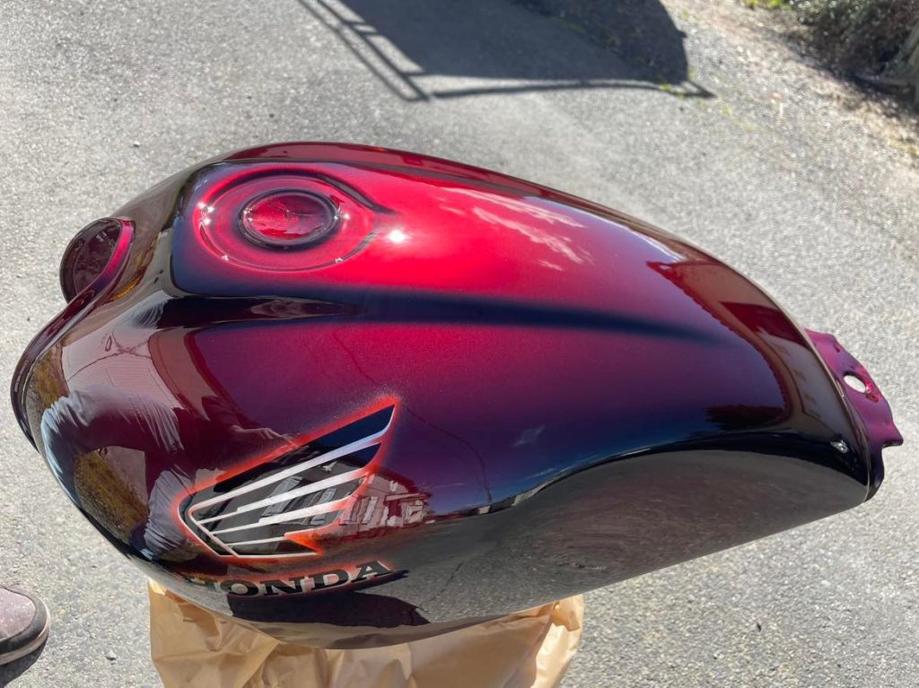 peinture candy mix red honda cbf 750 four logo peint